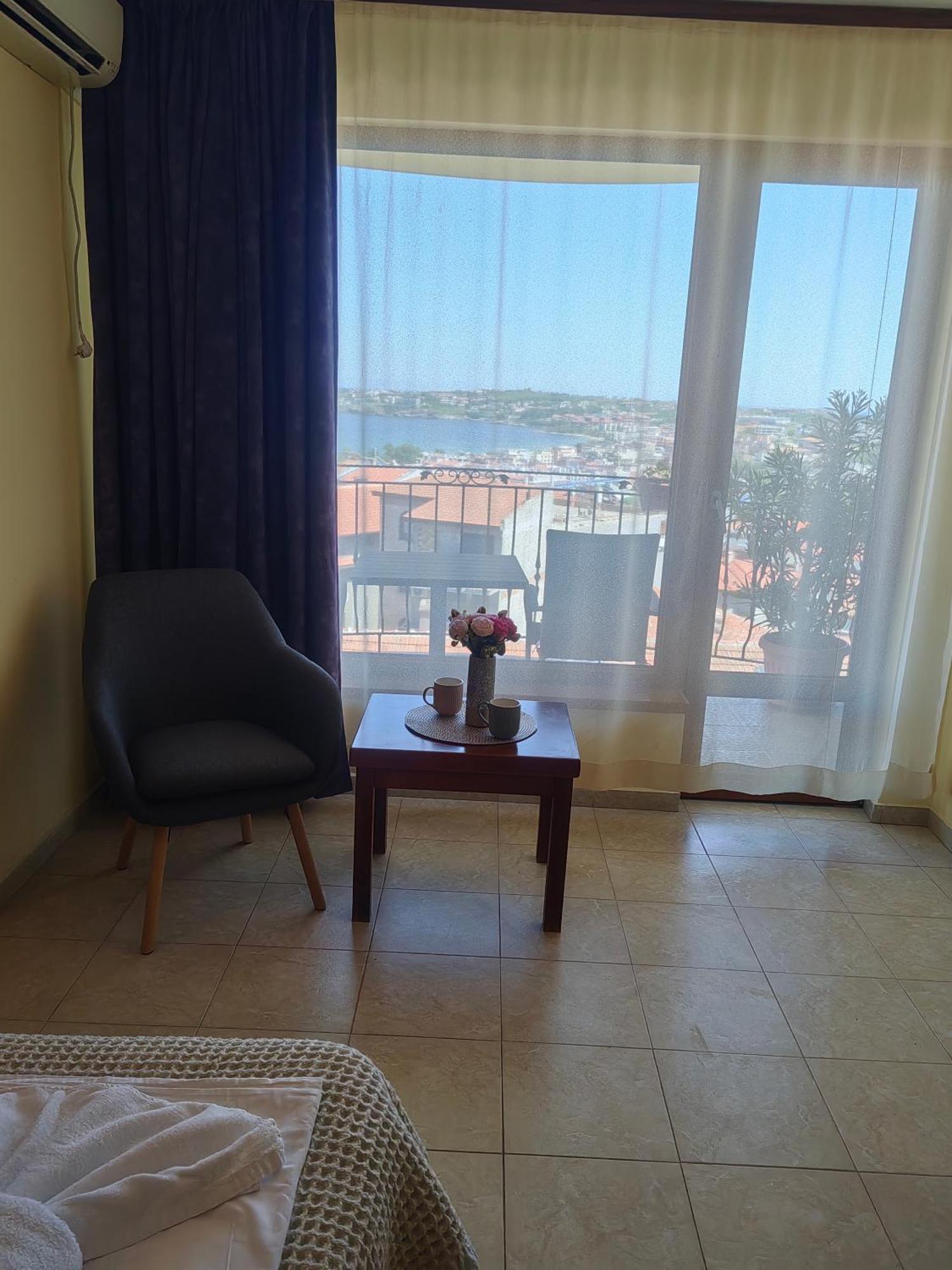 Moreno Sozopol Luaran gambar